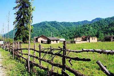 屋舍儼然下一句