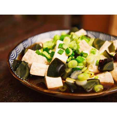 小蔥拌豆腐的下一句是什么