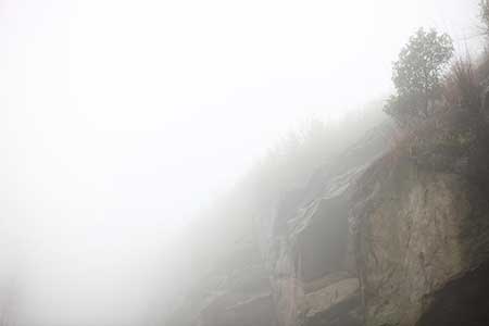 霧鎖山頭山鎖霧下一句